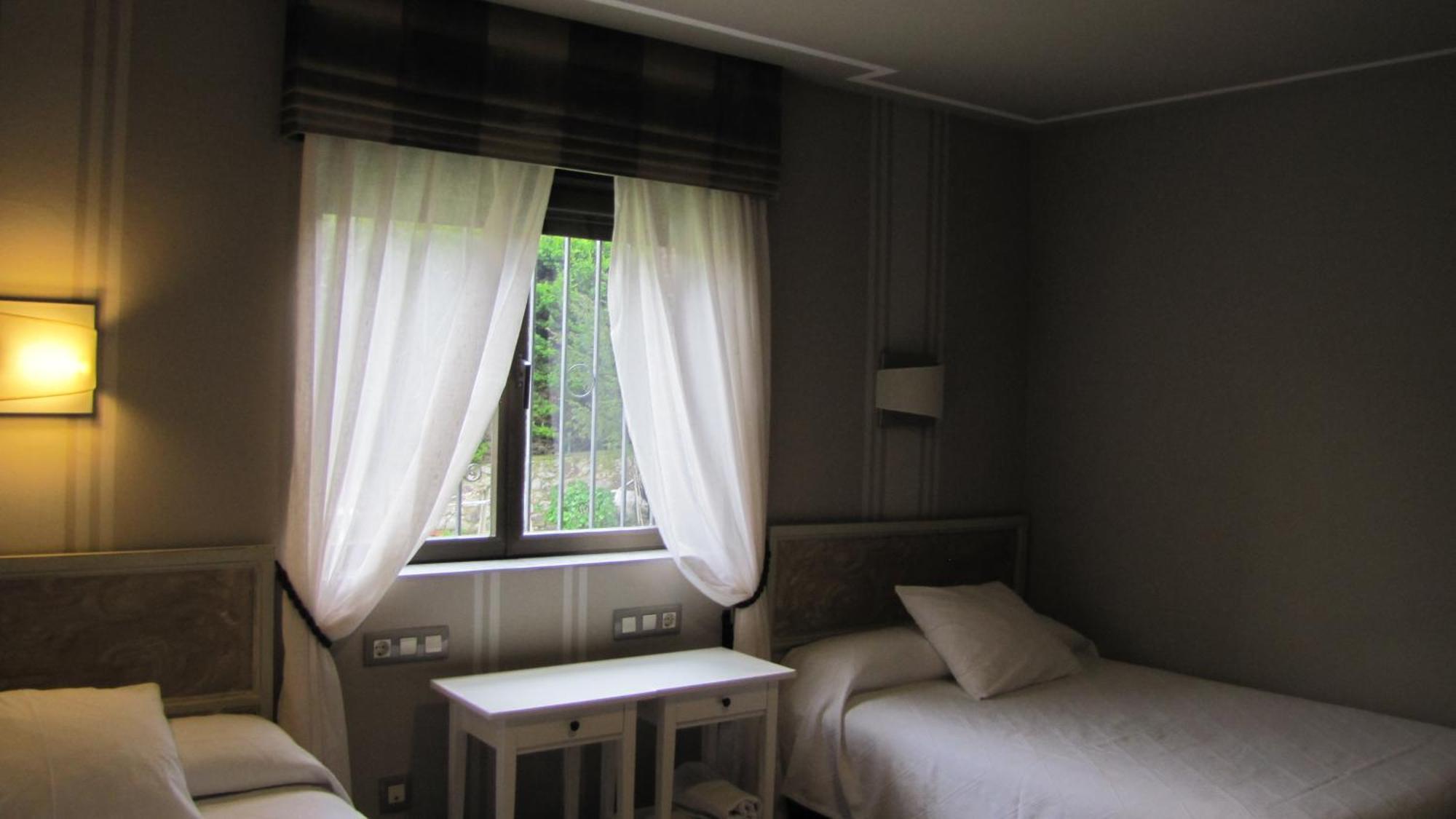 Hotel Migal كيو المظهر الخارجي الصورة
