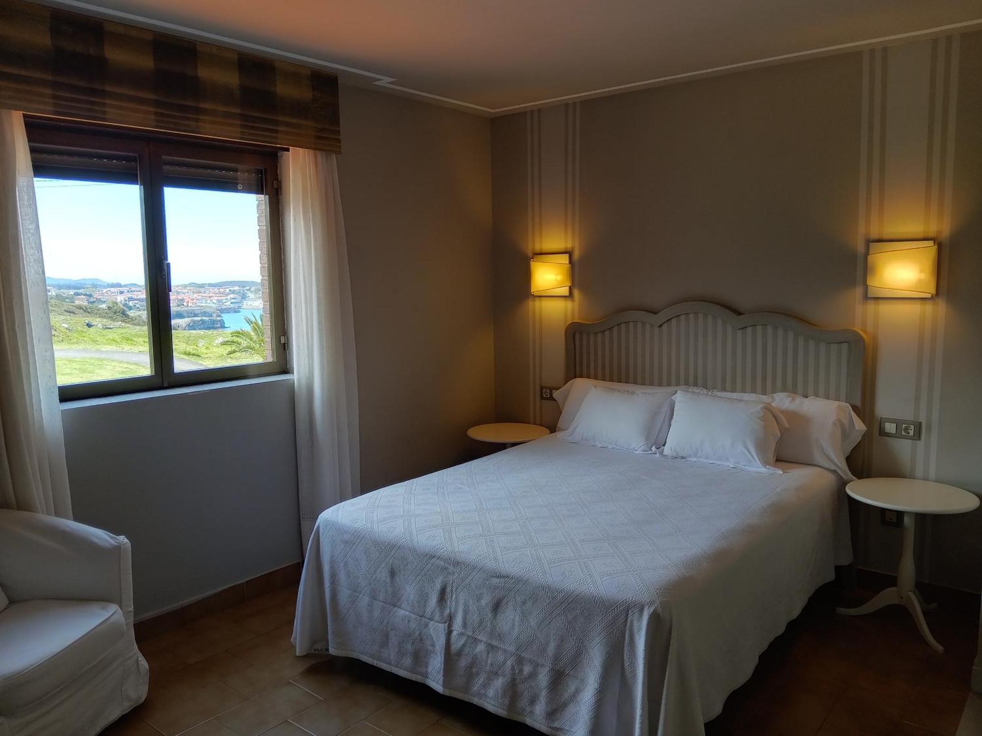Hotel Migal كيو المظهر الخارجي الصورة