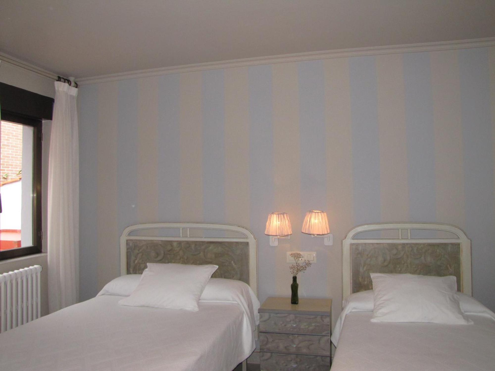 Hotel Migal كيو المظهر الخارجي الصورة