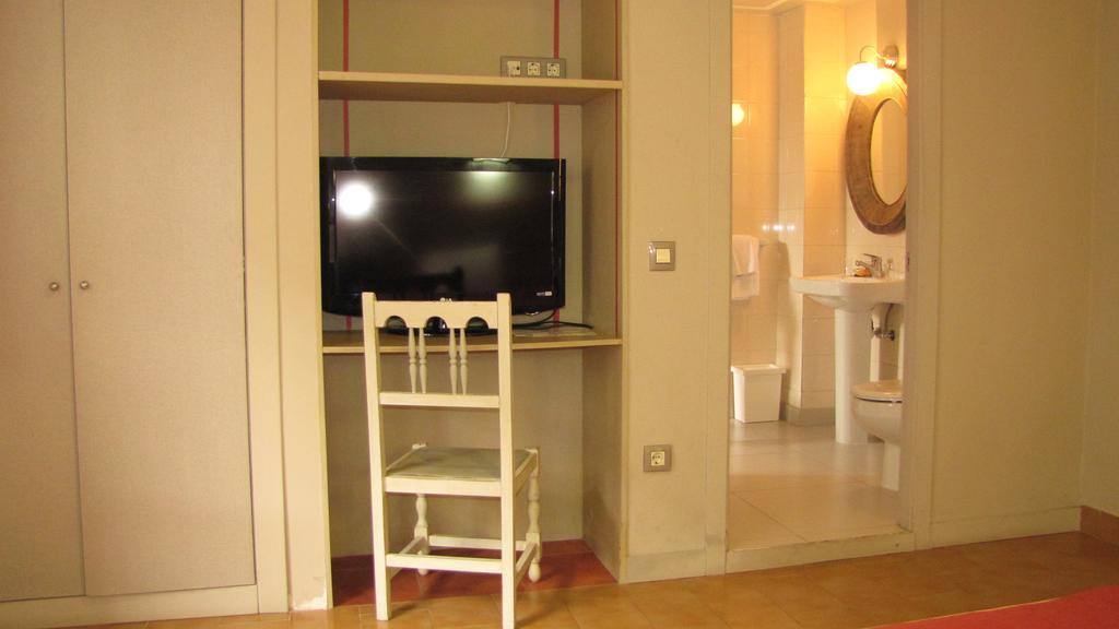 Hotel Migal كيو المظهر الخارجي الصورة
