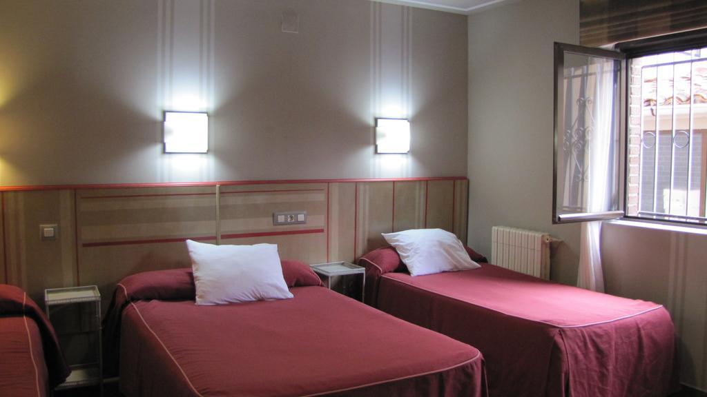 Hotel Migal كيو المظهر الخارجي الصورة